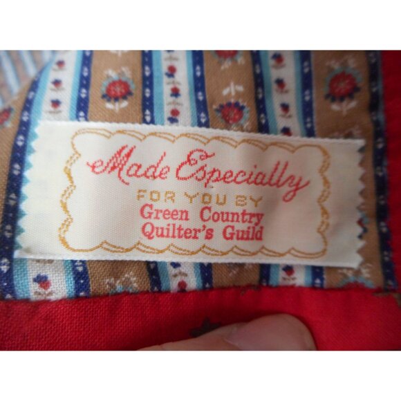 Vintage 1990s Quilted rectangle lap blanket or wall hanging Follow Your Star - Picture 10 of 10